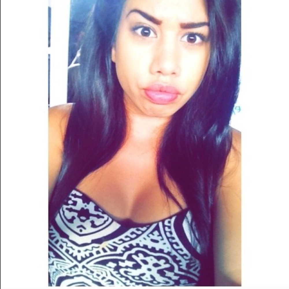 Meet your Posher, Cierra