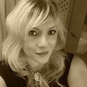 Meet your Posher, Jacqueline