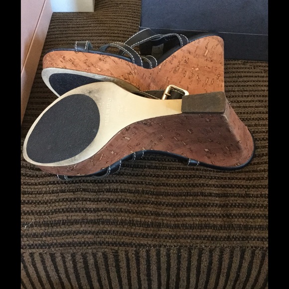 KORS - Picture 3 of 3