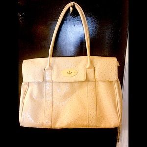 🌟LAST CHANCE🌟Luxurious structured tote bag!