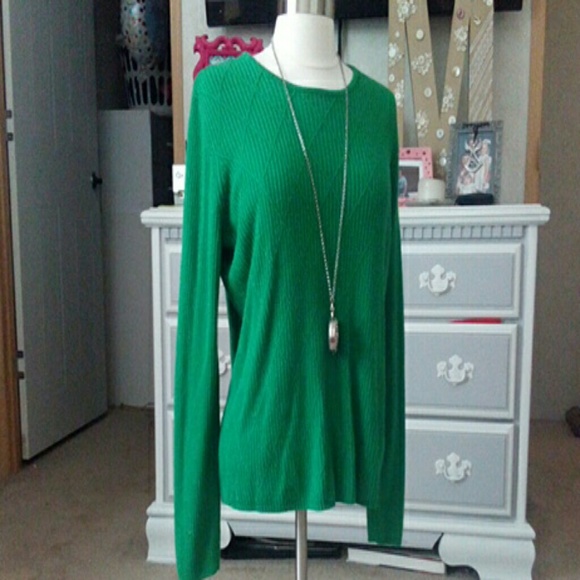 Super soft green sweater