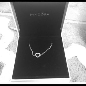 PANDORA HEART BRACELET