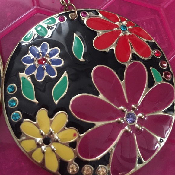 Earring set - Picture 3 of 4