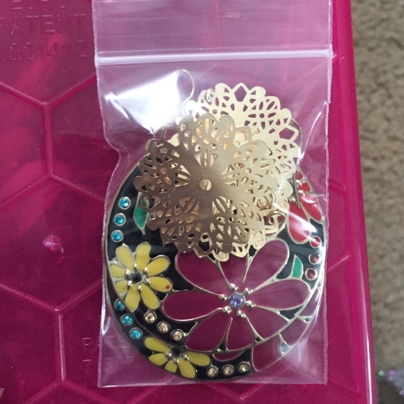 Earring set - Picture 4 of 4