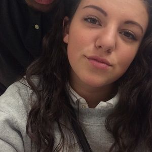 Meet your Posher, Breanna