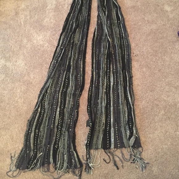 Shimmer scarf