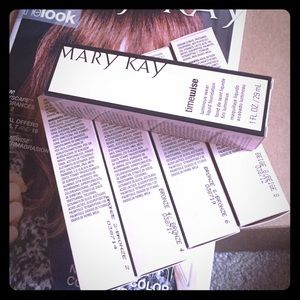 Timewise by Mary Kay liquid foundation