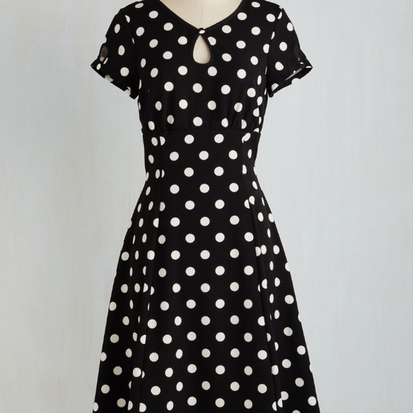Kiss lock black and white polka for dress