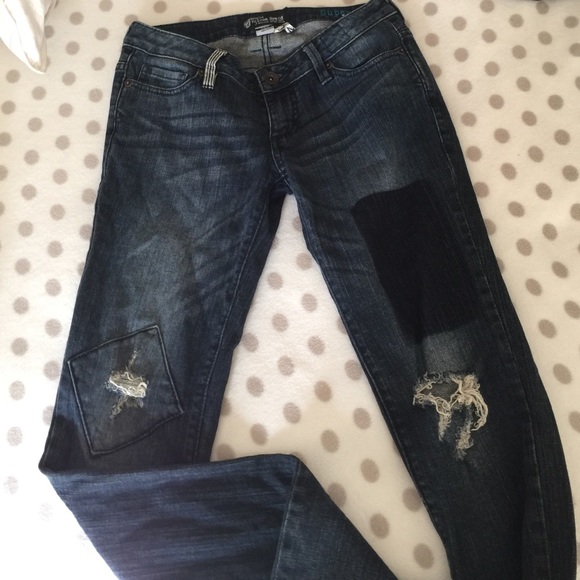 Volcom Jeans - Picture 2 of 4