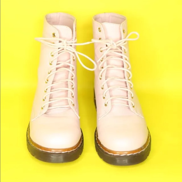 Forever 21 Pastel Pink Sleek Combat Boots 7 - Picture 2 of 5