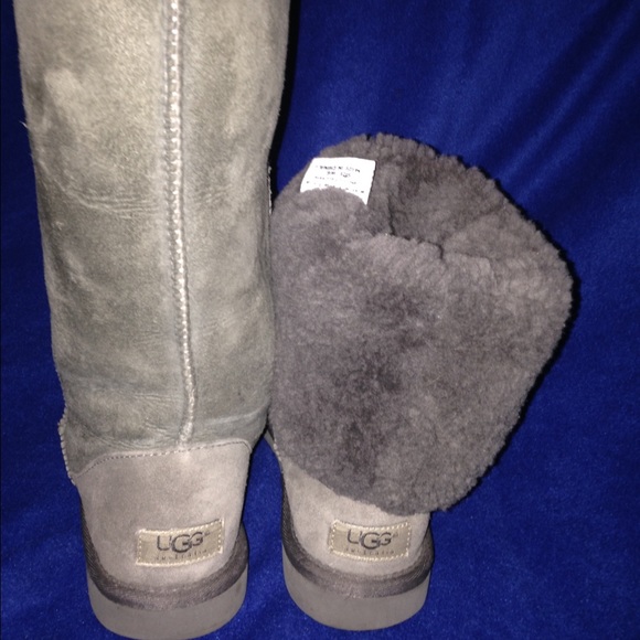 SOLD - Picture 2 of 3