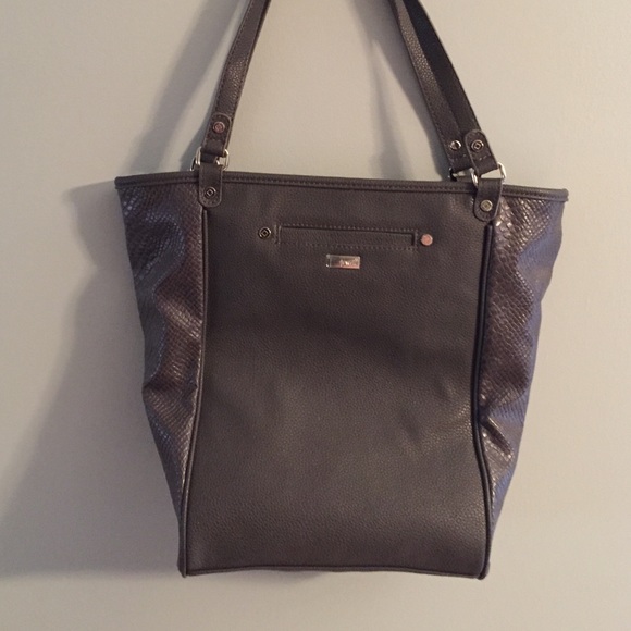 Thirtyone Daring Abbey bag in city charcoal snake