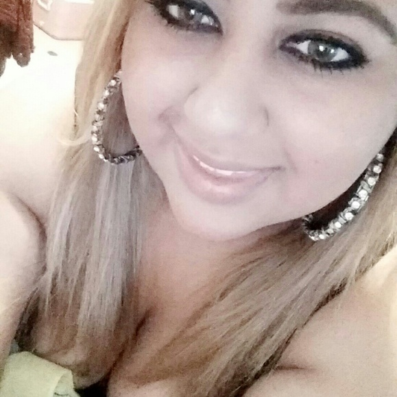 Meet your Posher, Haydee