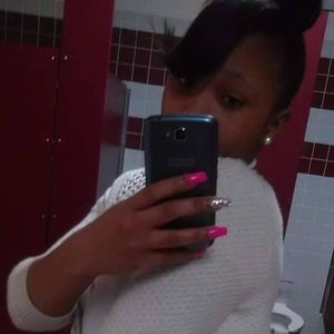 Meet your Posher, Mercedes