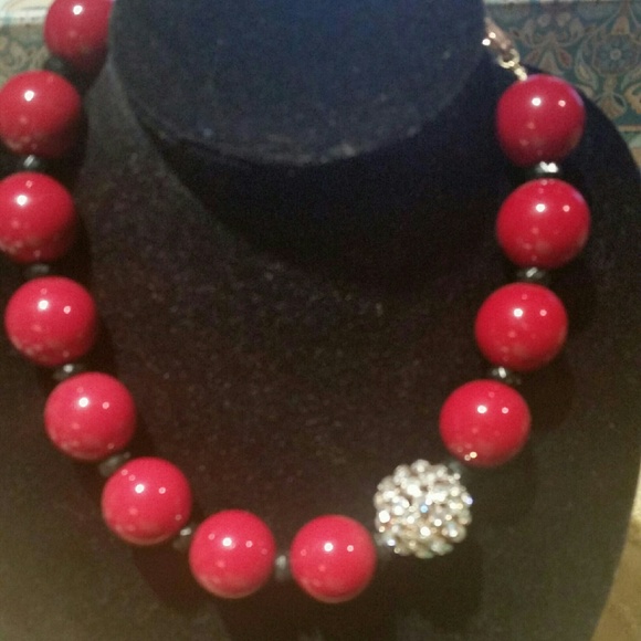 . Jewelry - STATEMENT RED, BLACK & RHINESTONE NECKLACE