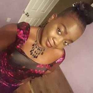 Meet your Posher, Latonja