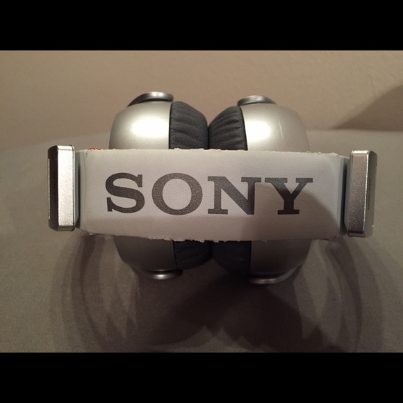 Sony MDR-X10 headphone