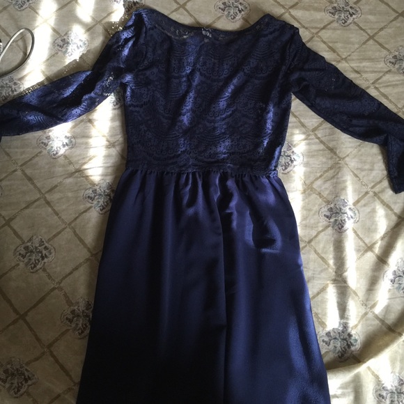 Cute dress - Picture 2 of 3