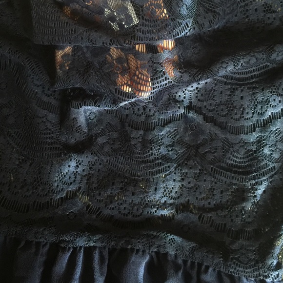 Cute dress - Picture 3 of 3