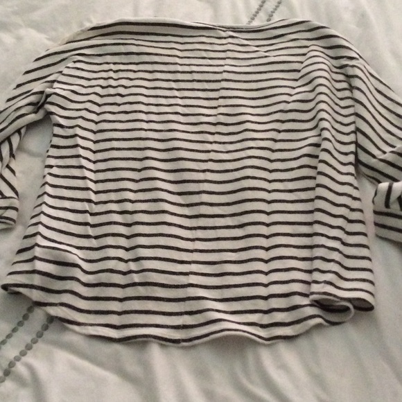Stripes and lace sweatshirt - Picture 4 of 4