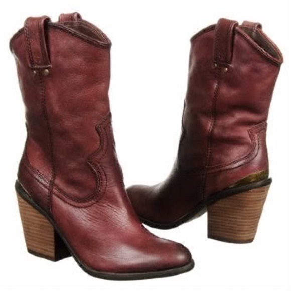 lucky brand cowgirl boots