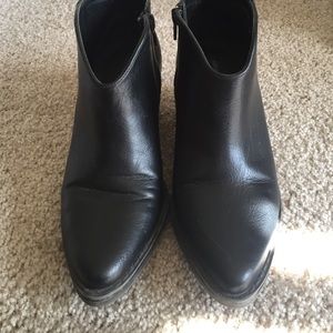 Western inspired ankle bootie