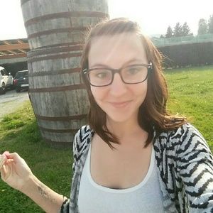 Meet your Posher, Samantha