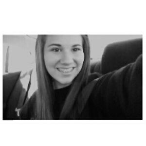 Meet your Posher, Makayla