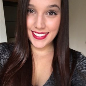 Meet your Posher, Lorinda