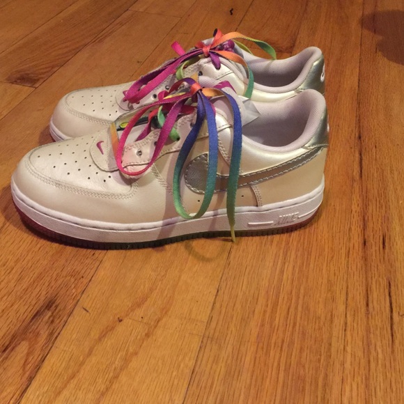 Nike Low Uptowns