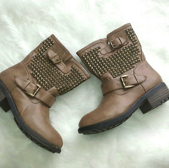 ❤2xHost Pick❤ New studded moto boots - Picture 3 of 4