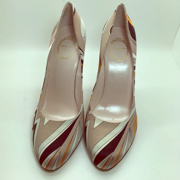 Emilio Pucci. Like new!