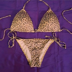 VS Leopard Bikini Set. Large/medium
