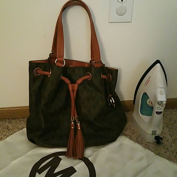 NWT Micheal Kors Bag