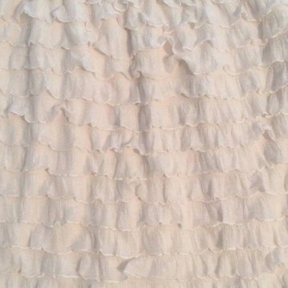 Cream, ruffled mini! - Picture 2 of 2