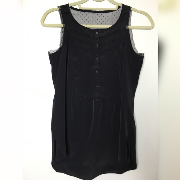Vera wang sleeveless blouse