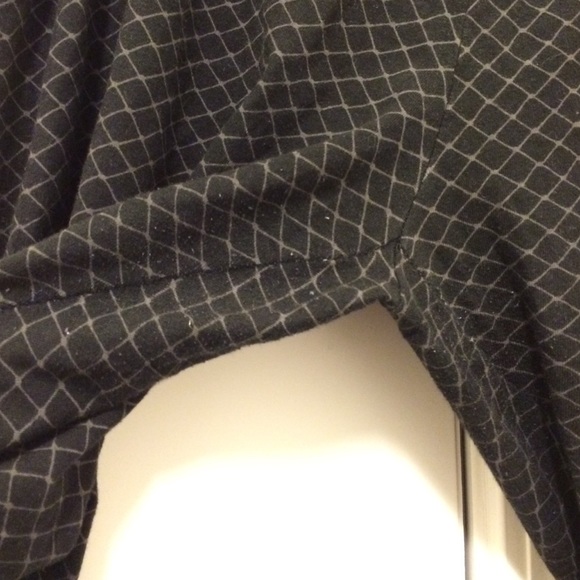 FIRM Fishnet Print Leggings XL - Picture 2 of 2