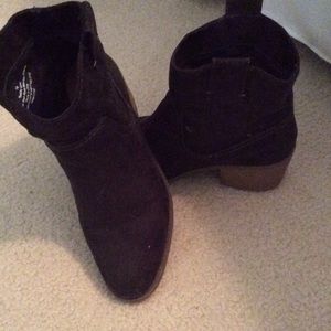Brown/olive booties