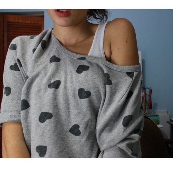 💕Heart sweater💕