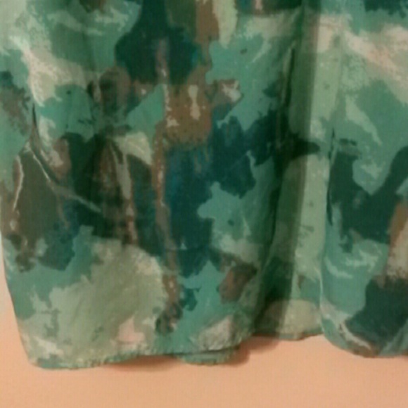 Hi-Lo Tank Top - Picture 2 of 4