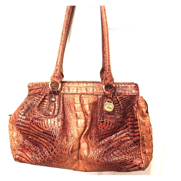 SOLD!!!!!!Brahmin purse (Great condition)