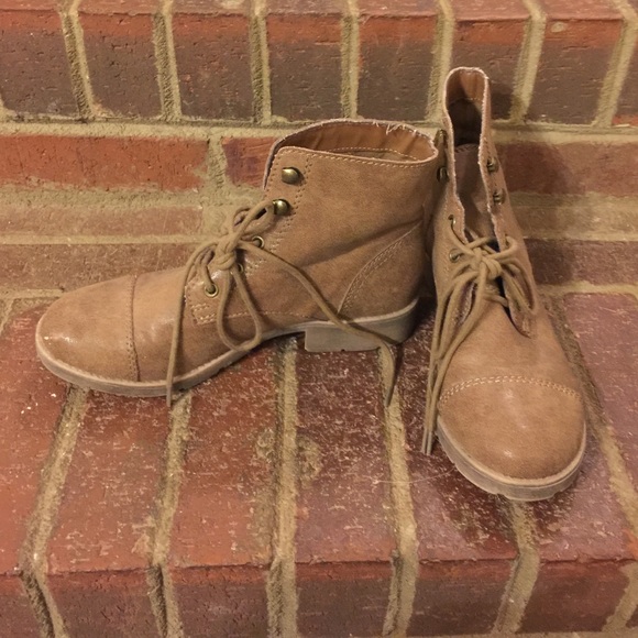 SOLD F21 Combat Booties - Picture 3 of 4