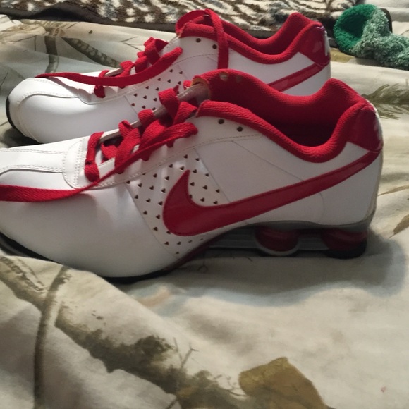 Red and white shox never wore
