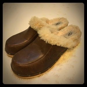 UGG Australia Kalie leather/fur clogs