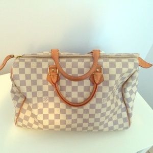 Louis Viutton Large Speedy. LV STore bag included.
