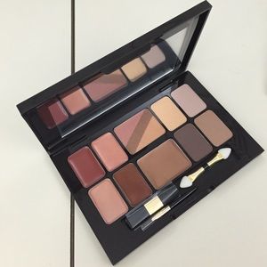 IMAN make up Kit. St Tropez