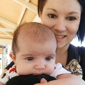 Meet your Posher, Karine