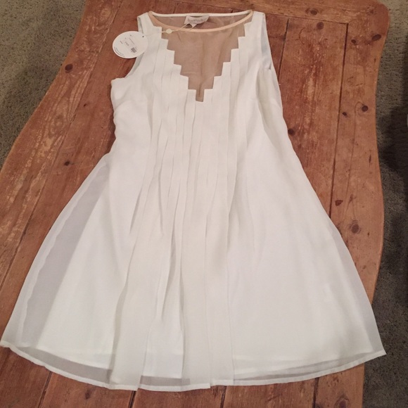 Dress - Picture 1 of 1