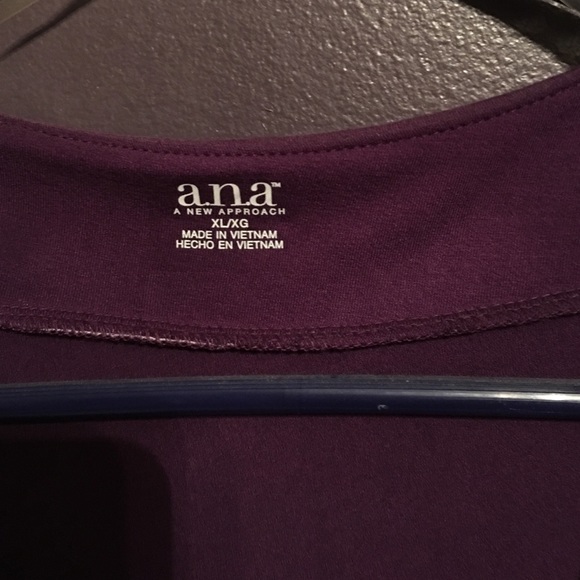 Plum cold shoulder tunic - Picture 2 of 3