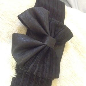 Stretchy waist belt with bow
